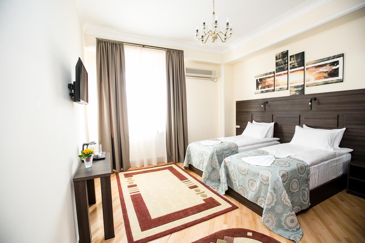Hotel Badagi Tbilissi Extérieur photo